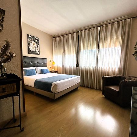 Hostal Rural Moratín Pastrana Exteriér fotografie