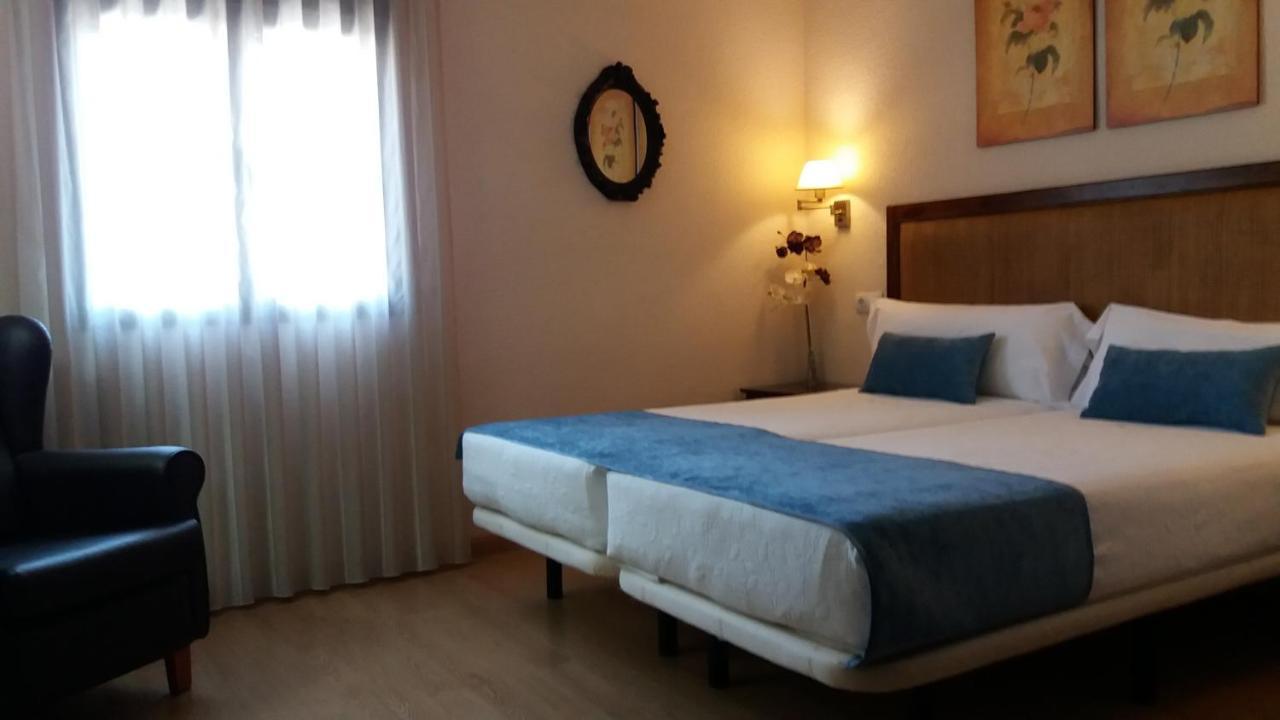 Hostal Rural Moratín Pastrana Exteriér fotografie
