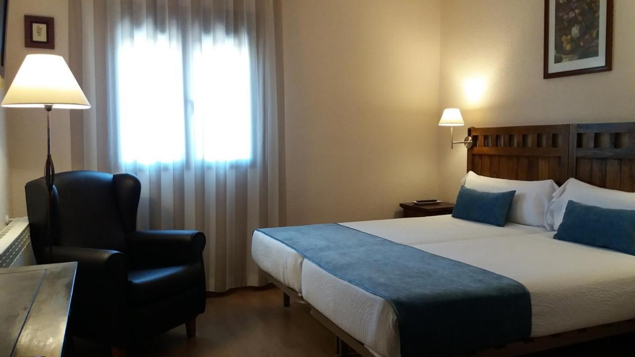 Hostal Rural Moratín Pastrana Exteriér fotografie