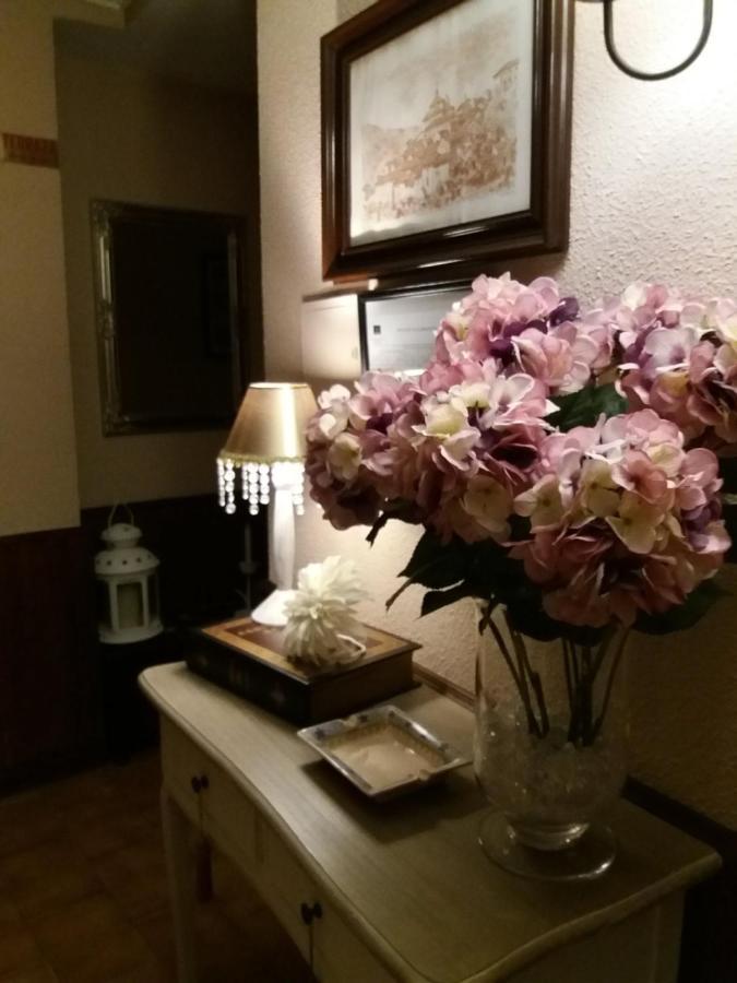 Hostal Rural Moratín Pastrana Exteriér fotografie