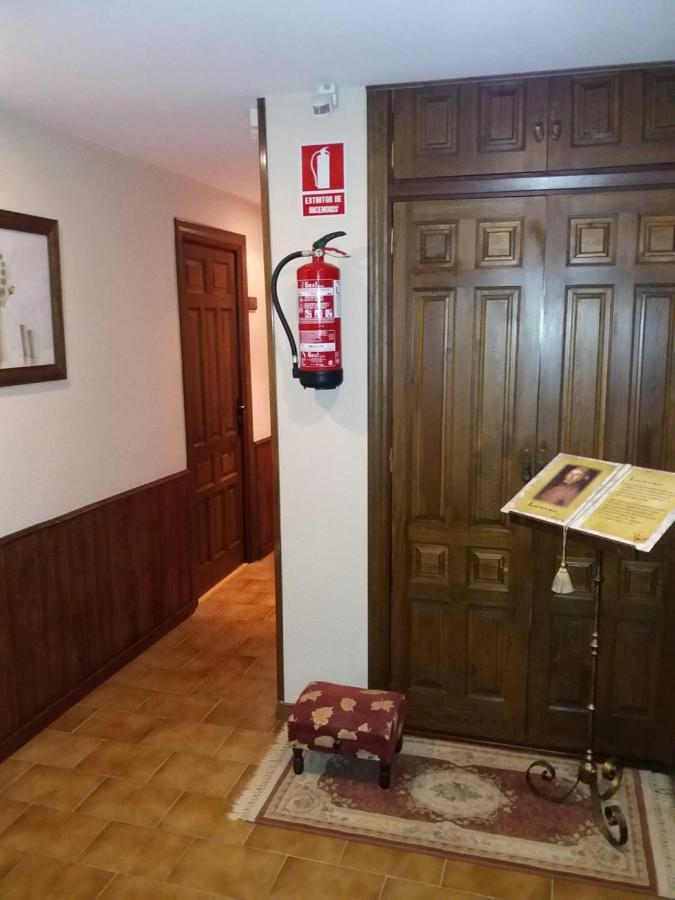 Hostal Rural Moratín Pastrana Exteriér fotografie