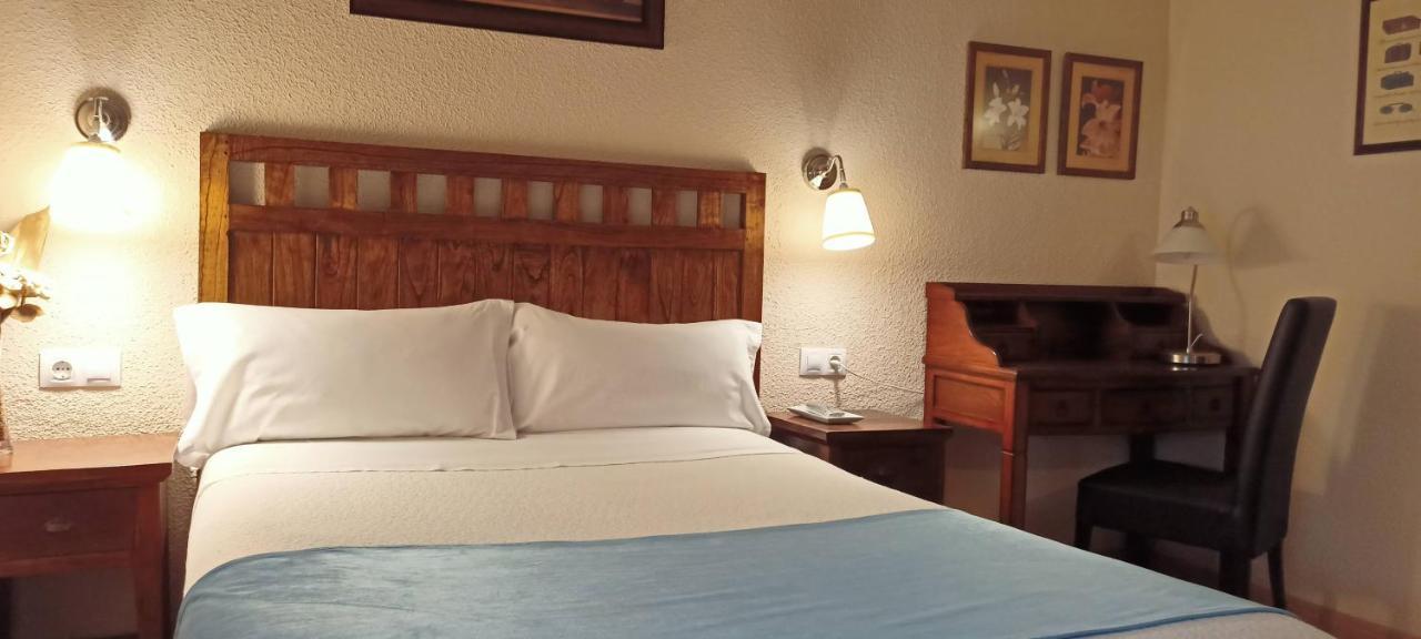 Hostal Rural Moratín Pastrana Exteriér fotografie