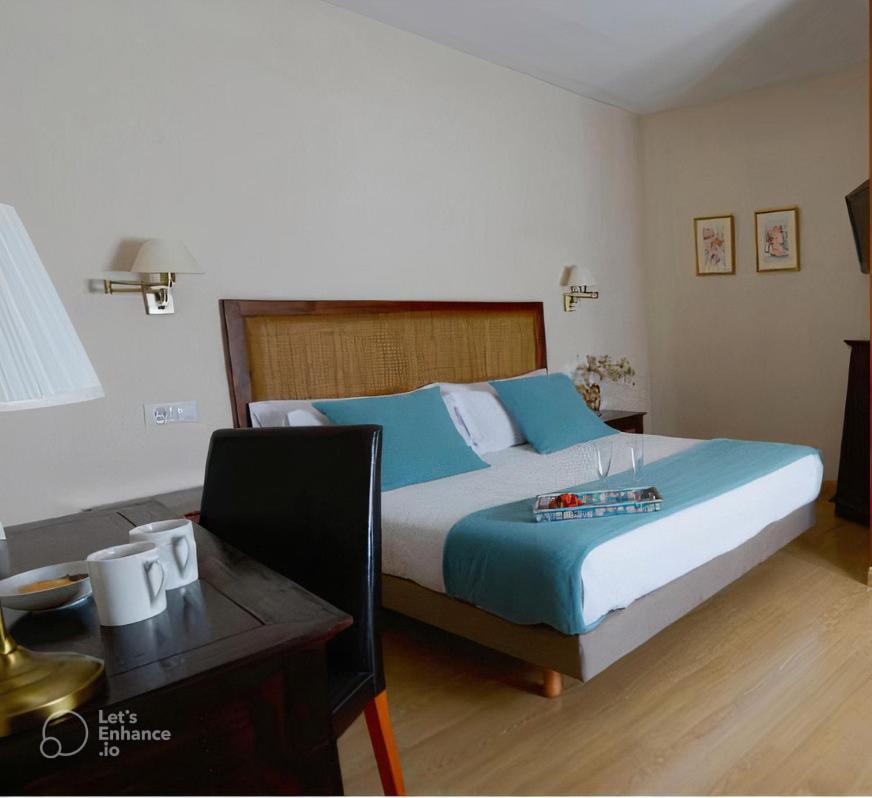 Hostal Rural Moratín Pastrana Exteriér fotografie
