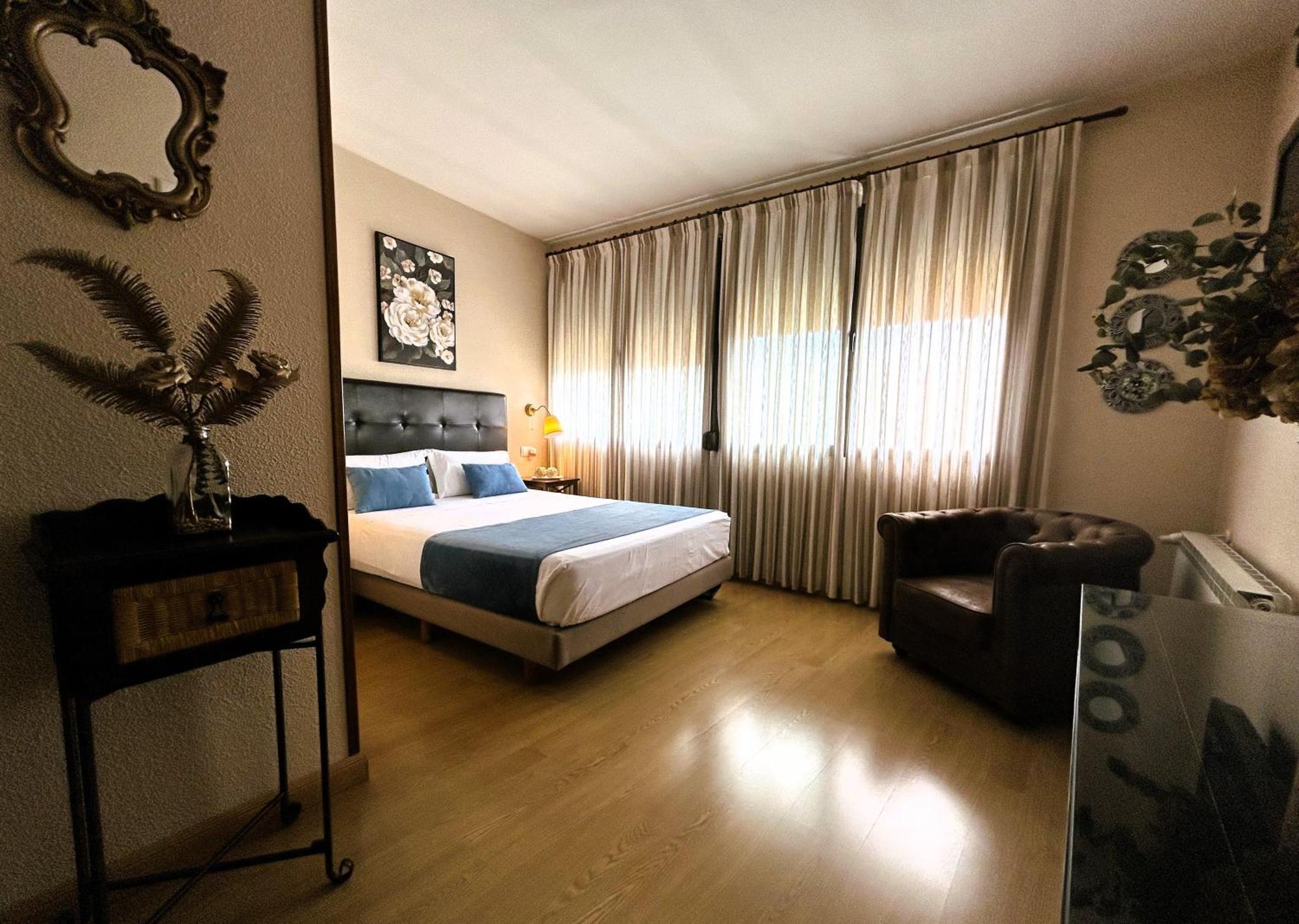 Hostal Rural Moratín Pastrana Exteriér fotografie